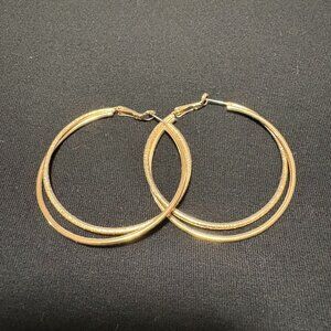 Kinsley Armelle Gold Hoop Earrings